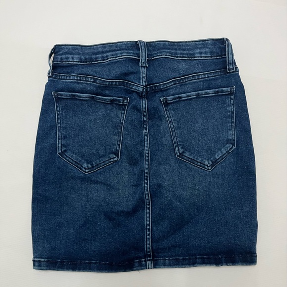 Guess - y2k mini denim skirt - size small - Picture 8 of 8